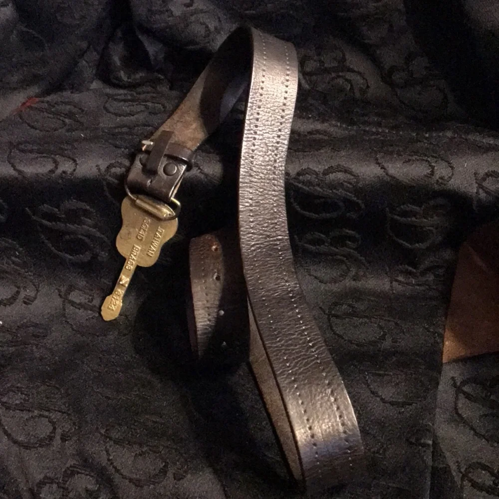 Vintage Levi’s Genuine Leather size L 38-40 - Picture 5 of 7